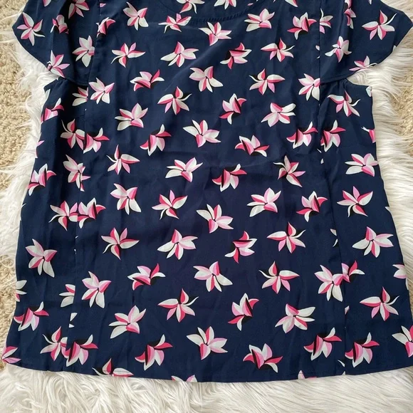 {Joie} Floral Short Sleeve Silk Blouse - Women's Medium - Picture 7 of 7